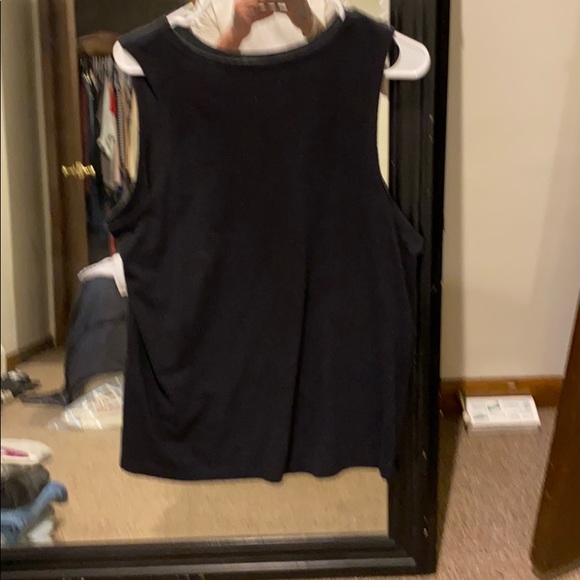 Nike tank top - Picture 3 of 3